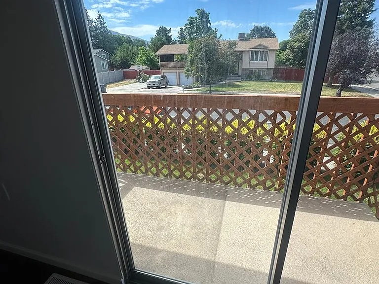745 E Lazon Dr — Photo 14