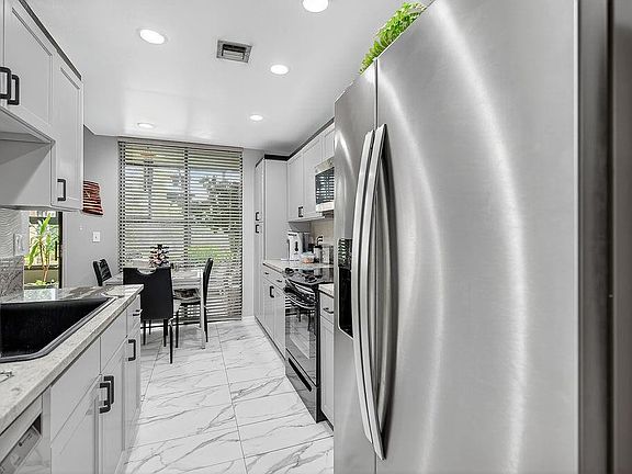 2nd image of 7520 La Paz Court #209