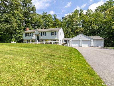 18 Crestwood Drive, East Hampton, CT, 06424