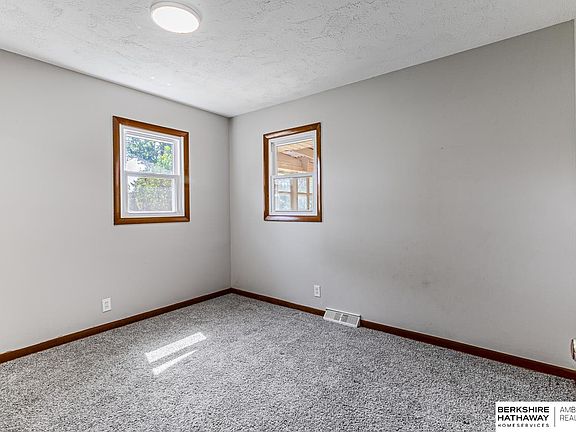 5th image of 7110 S 38th St