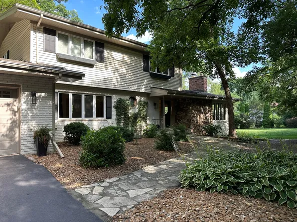 11649 S Walnut Ridge Dr, Palos Park, IL 60464