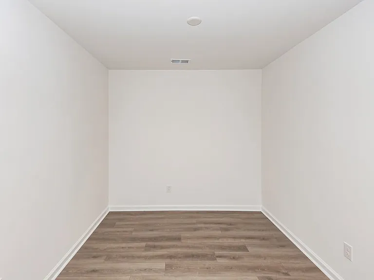 4633 Forest Hills Dr #1303 — Photo 54