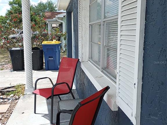 3rd image of 1435 Whitehall Ln