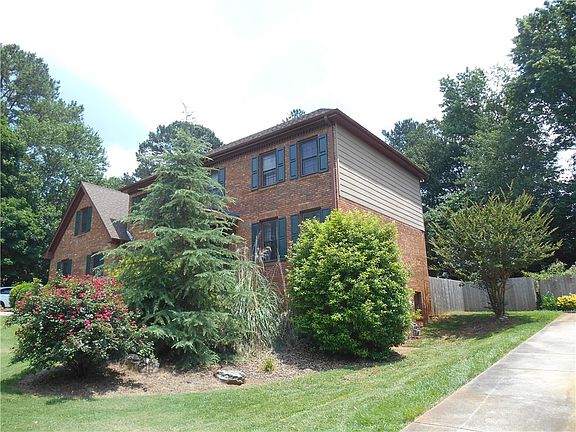 2nd image of 3324 Townley Pl