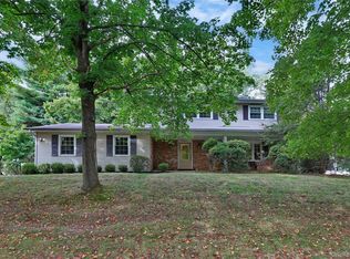 11 Ungava Dr, New City, NY 10956