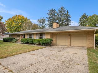 1401 Rolling Ridge Ln, Sturgis, MI 49091