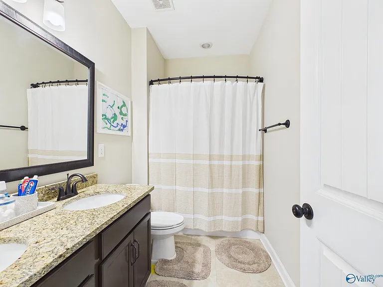 148 Kelso Blvd — Photo 36