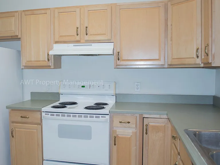 90 Farmsworth Dr #A — Photo 6