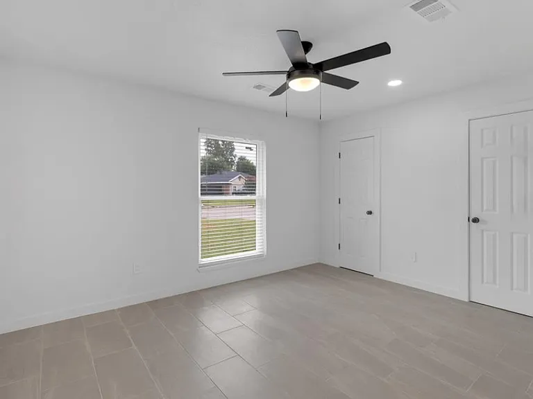 10938 Fleming Dr — Photo 20