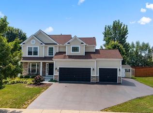 1977 Twin Flower Cir, Grove City, OH 43123