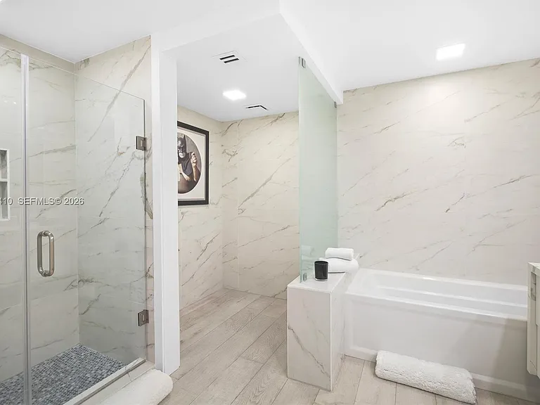 19122 Fisher Island Dr #19122 — Photo 47