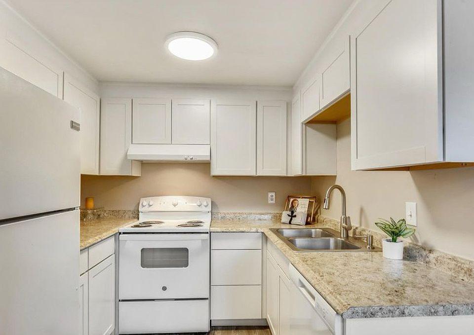 2nd image of 19304 Running Cedar Ct #16642772