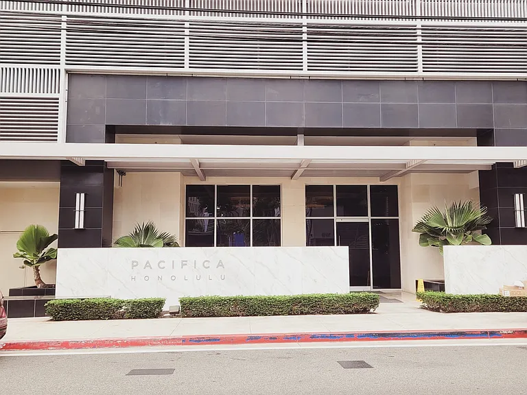 1009 Kapiolani Blvd #2801-1 — Photo 1
