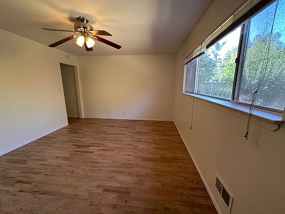 3rd image of 969 College Dr #969
