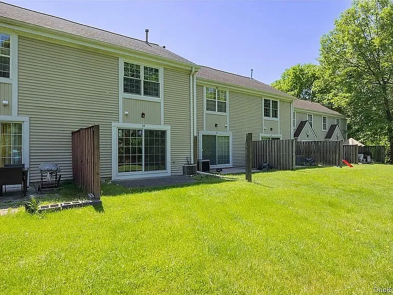 28 Creekside Cir — Photo 3