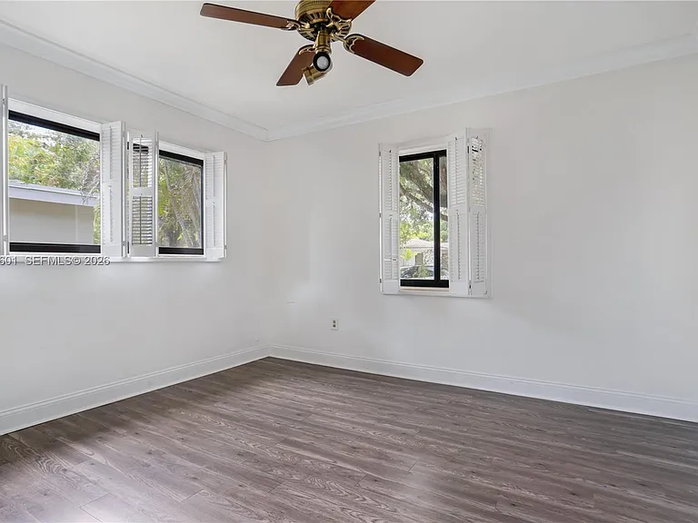 8045 SW 62nd Ct — Photo 11