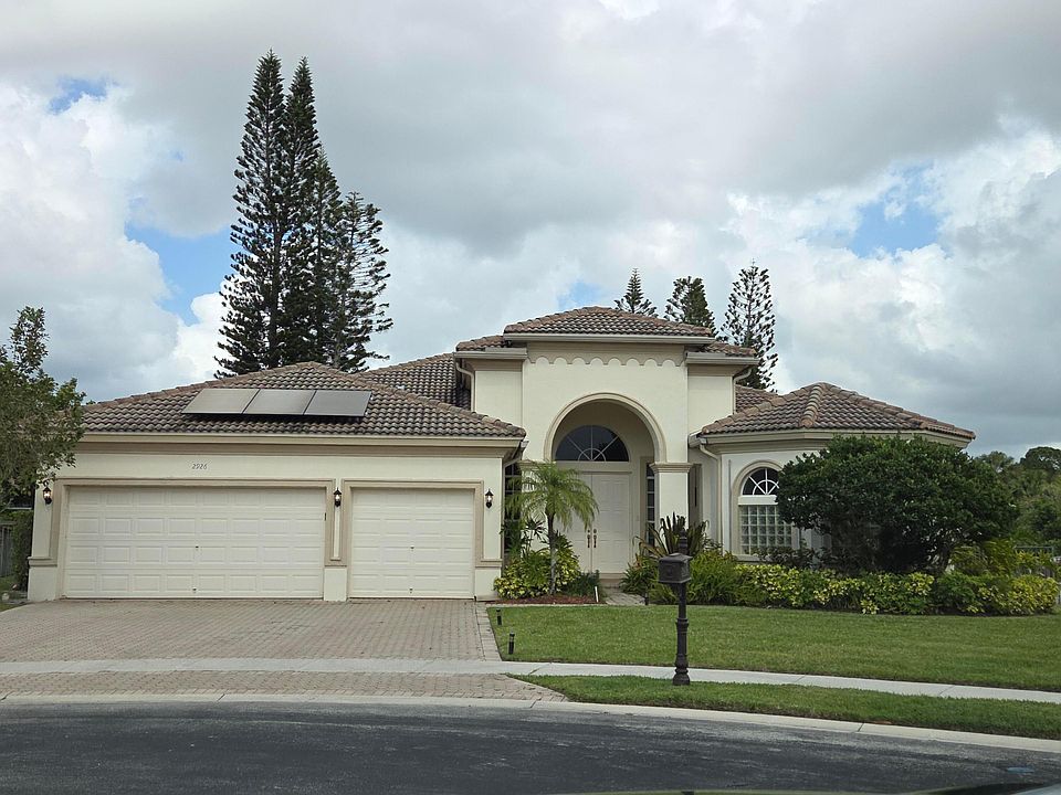 1st image of 2926 E Fontana Court