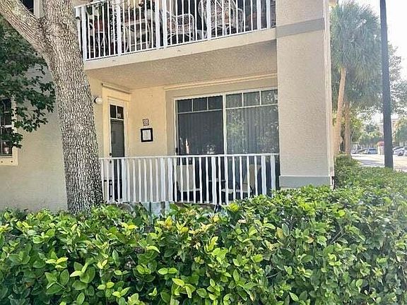 2nd image of 4736 Chancellor Dr APT 13