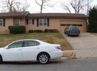 2537 SW Prairie Rd, Topeka, KS 66614