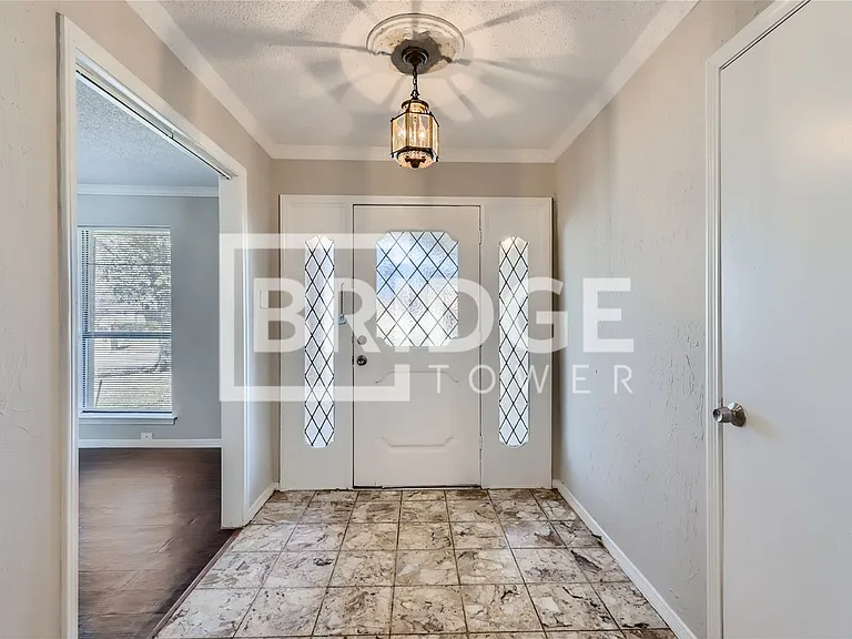106 Cedar View Dr — Photo 2