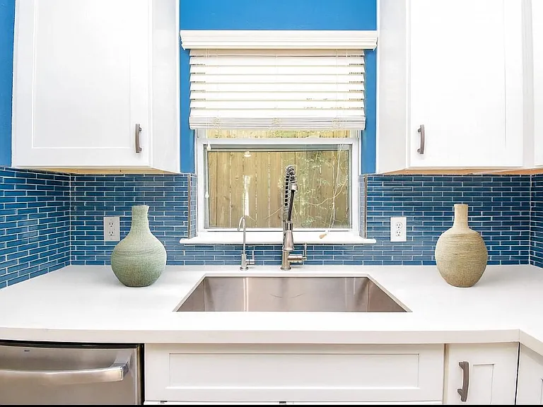 2202 Naomi St #3 — Photo 14