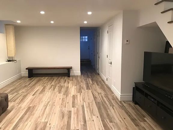 5th image of 6244 60th Ave