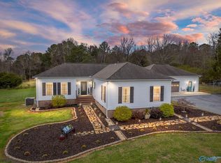 1354 Swearengin Rd, Grant, AL 35747