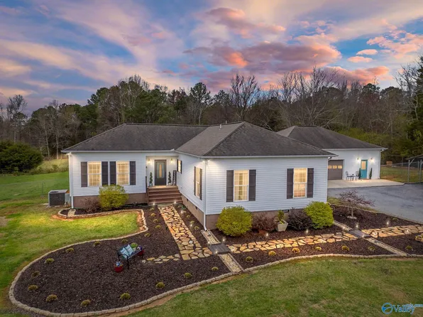 1354 Swearengin Rd, Grant, AL 35747