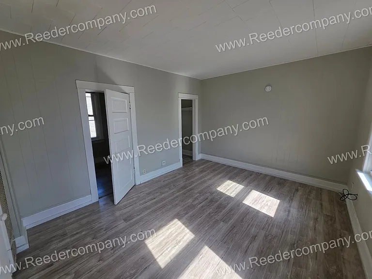 1207 W. 149th Street — Photo 4