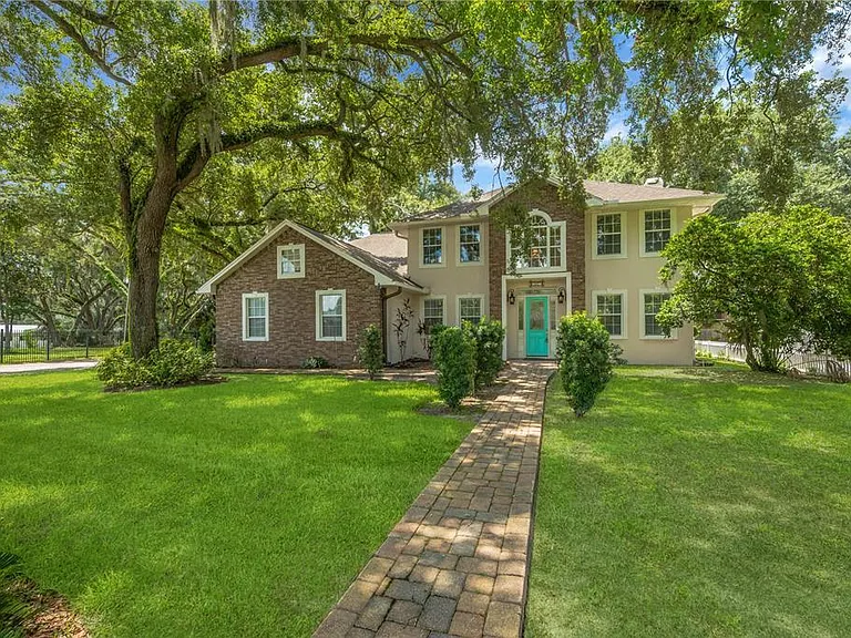 1507 W Windhorst Rd — Photo 2