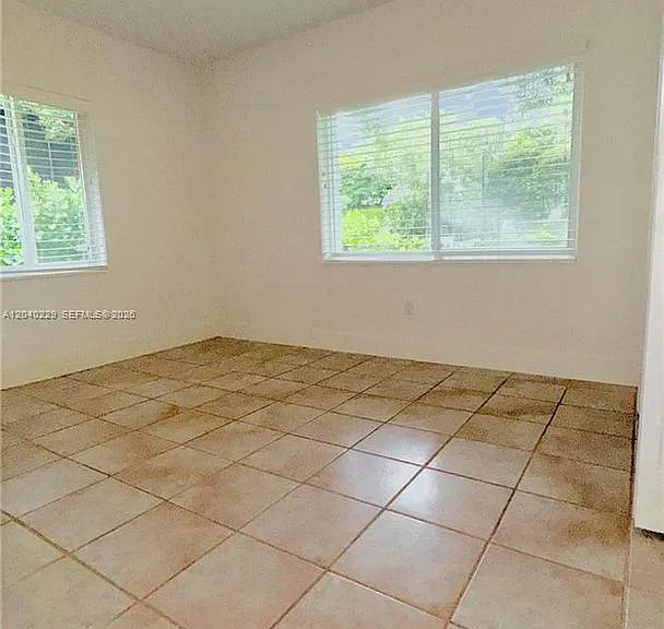 7415 SW 56th Ave — Photo 6