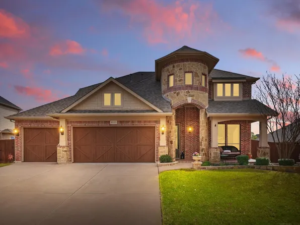 1033 Tara Dr, Burleson, TX 76028