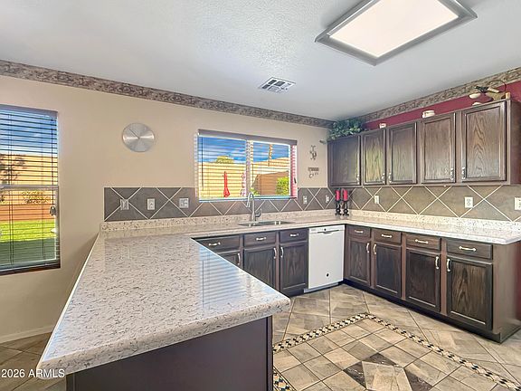 4th image of 10562 W VIA DEL SOL --