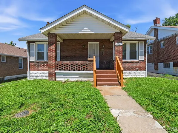8221 Toddy Ave, Saint Louis, MO 63114