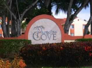 1004 The Pointe Dr, West Palm Beach, FL 33409