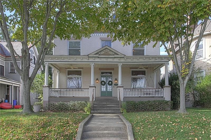 Beautiful Georgian Style Brick Home