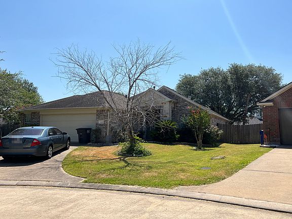 2nd image of 32510 Debbie Ln