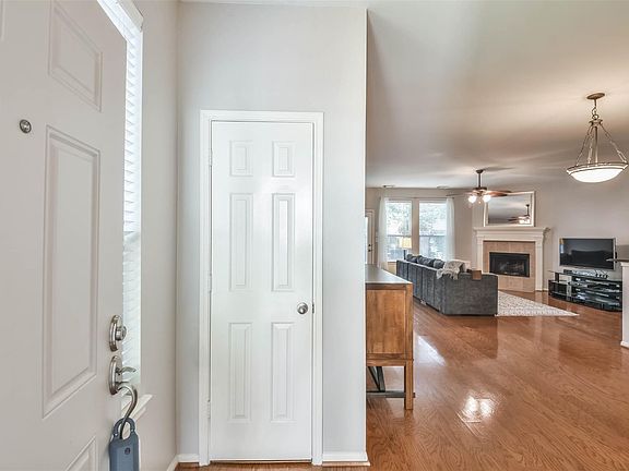 3rd image of 14522 Gleaming Rose Dr