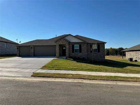 1021 Pebble Dr, Prairie Grove, AR 72753