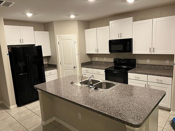 5th image of 11937 Miracle Mile Dr