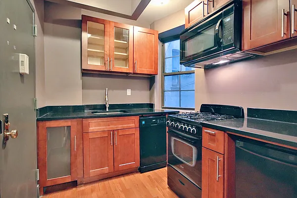 Rented by Highline Residential | media 1