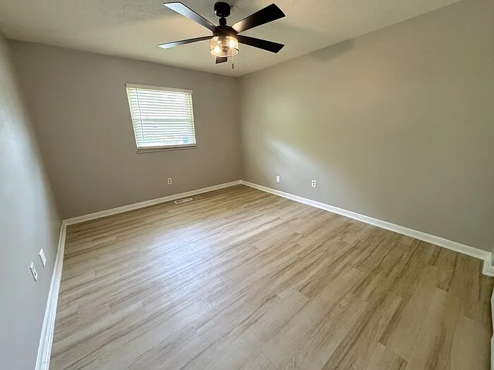 1231 Woodbrook Ct #NA — Photo 12