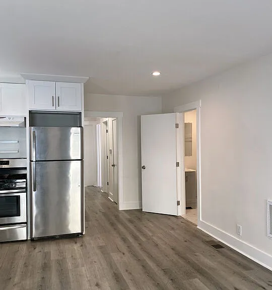 5528 Franklin Ave — Photo 6