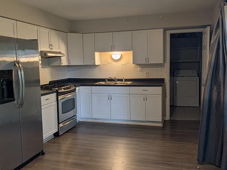 4413 Clearview Dr — Photo 2