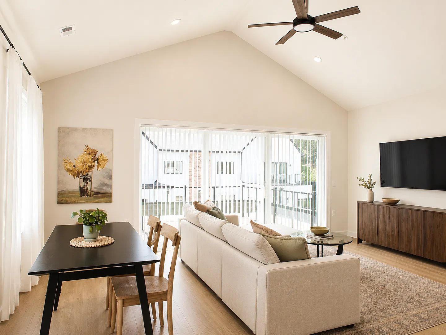 Hudson Valley Luxury Apartment Homes — Photo 3