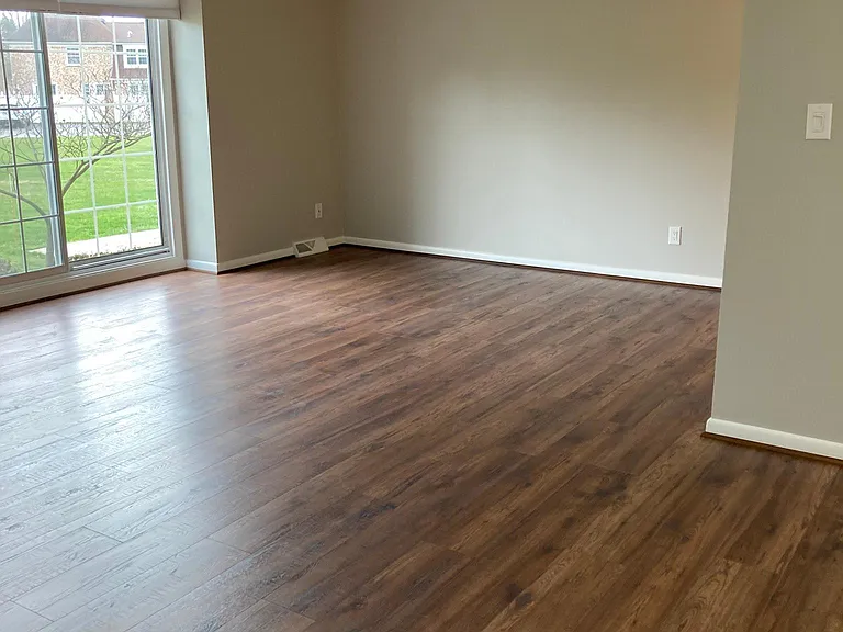 10 Carriage Dr #2 — Photo 10