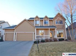 16521 Timberlane Dr, Omaha, NE 68136