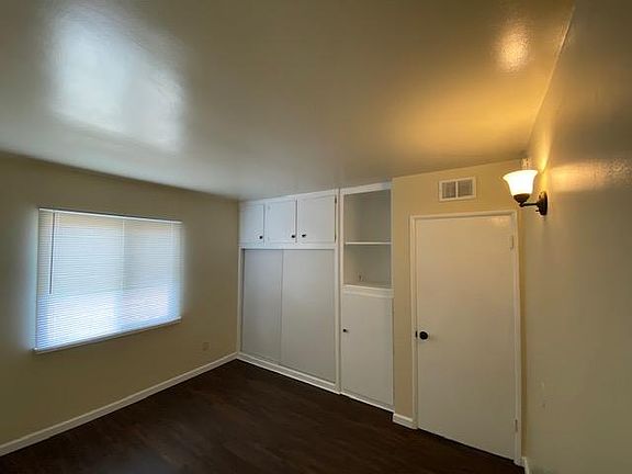 5th image of 14602 Condon Ave