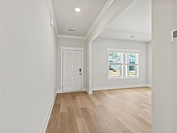2nd image of 113 Veracruz Ct