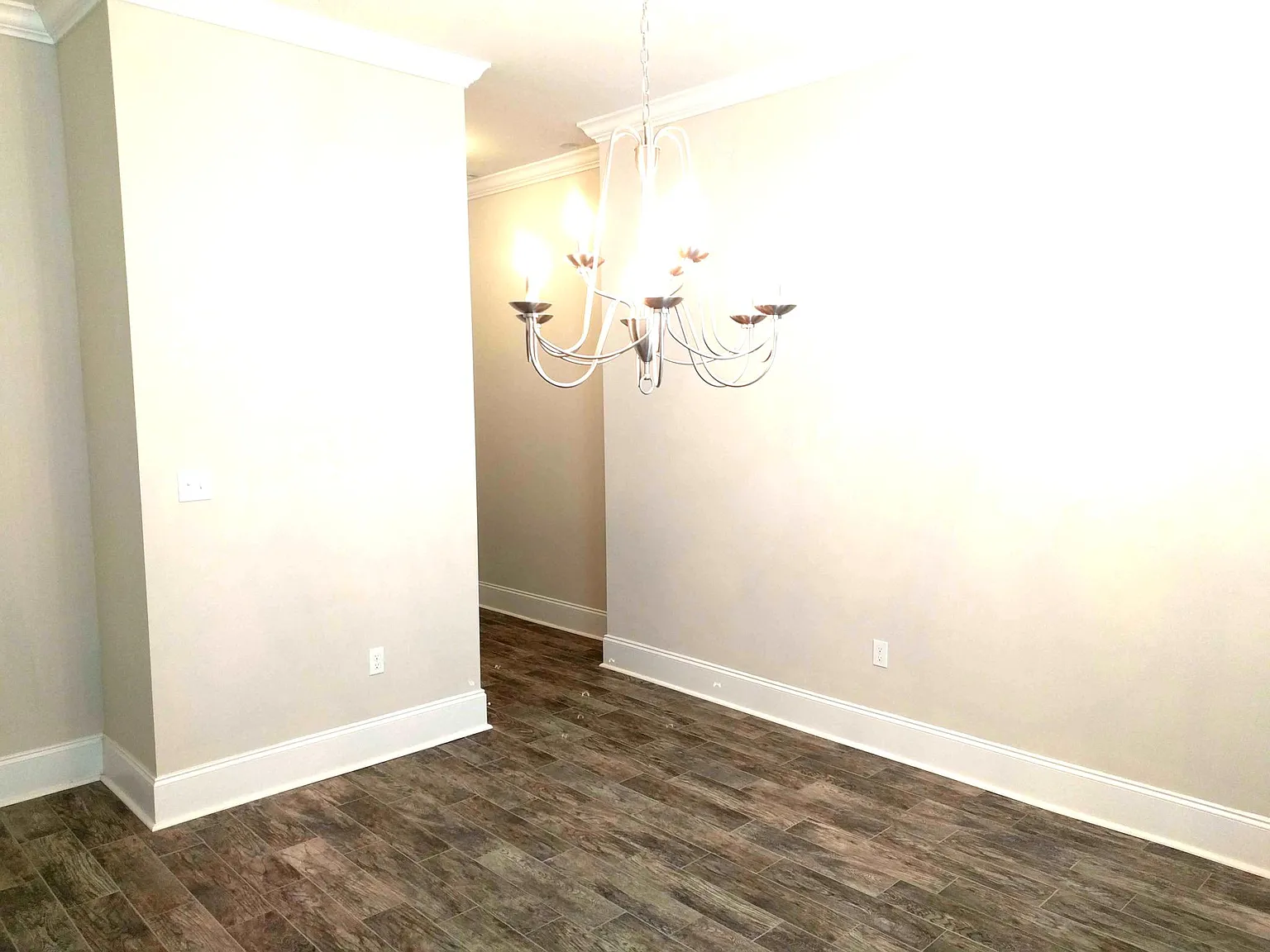 4 bed, 3.5 bath, 3096 sqft, $3,850 — Photo 4